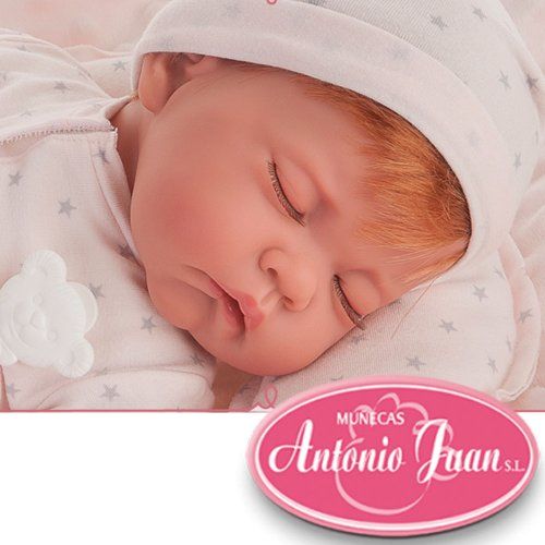 Las Muñecas Antonio Juan
Sostenibilidad, calidad y tradición se unen para dar vida a una nueva colección de muñecas nacida de nuestro compromiso con el planeta, contra el cambio climático y con el juego saludable basado en valores de igualdad entre niños y niñas.
Nuestro compromiso con el cambio climático
Sabemos que los niños son el futuro, y como fabricantes de muñecas no solo apostamos por un juego saludable, sino que nos sentimos responsables de dejarles un mundo más sostenible. Por ello, desde Muñecas Antonio Juan han puesto en marcha una serie de actuaciones encaminadas a reducir la contaminación ambiental contribuyendo así a disminuir el efecto invernadero, conscientes de que nos jugamos el futuro, si no ponemos soluciones.
No queremos tampoco pasar por alto, el importante papel que juega la educación en el desarrollo sostenible de la sociedad actual.
Es por ello que proponemos que esta colección no solo sea una herramienta de trabajo, sino una declaración de intenciones en sostenibilidad y por la educación en valores de los más pequeños.

Si no encuentras el modelo que deseas, puedes ponerte en contacto con nosotros en el   983 353 503.